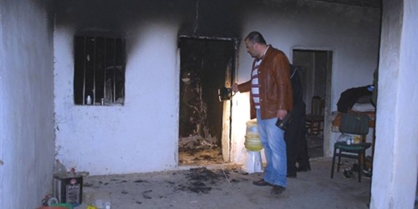 Yalnız yaşadığı evinde yanmış halde bulundu