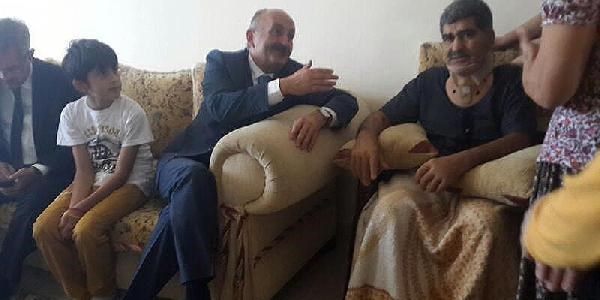 Bakan Müezzinoğlu hastaları ziyaret etti