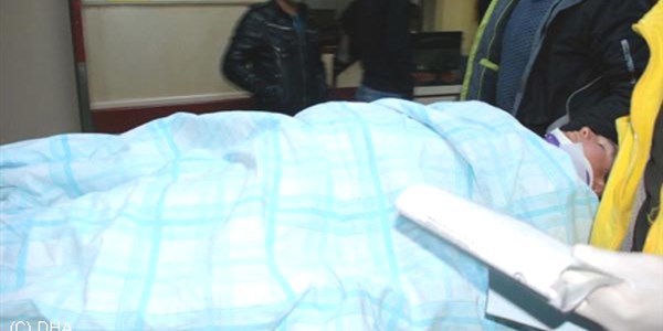 Soba borusu takmak isteyen kadın 4'üncü kattan düştü