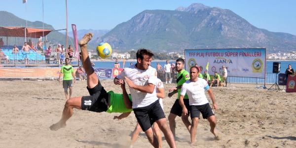 Plaj futbolunda finalistler belli oldu