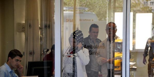 Antalya'da başörtülü memurlar