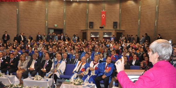 Prof. Dr. Canan Karatay: Krmz et ya ile yenmeli