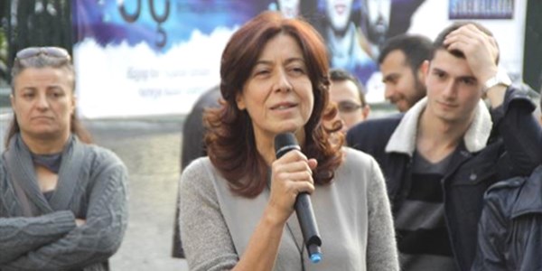 Tutuklu öğrenciler için sokakta üniversite açılışı yaptılar