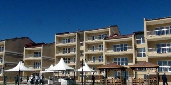 Garanti Bankası'dan Erciş'e öğretmen lojmanı