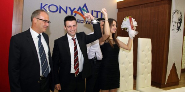 Şehit çocuğuna 'kelepçeli' nikah