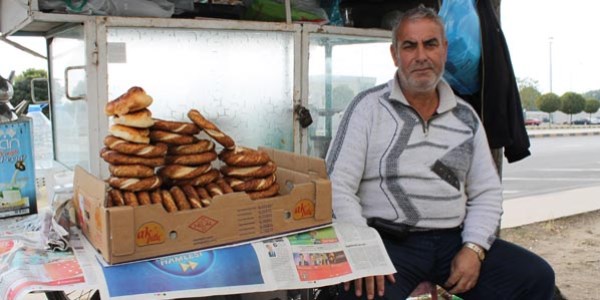 Tır kuyruğu simitçiye yaradı