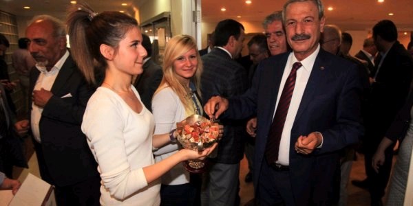 Karabağlar'da çifte bayram