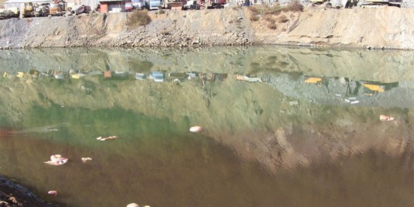 Artvin'de baraj kan gölüne döndü