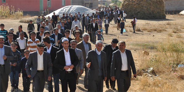70 yıldır böyle bayramlaşıyorlar