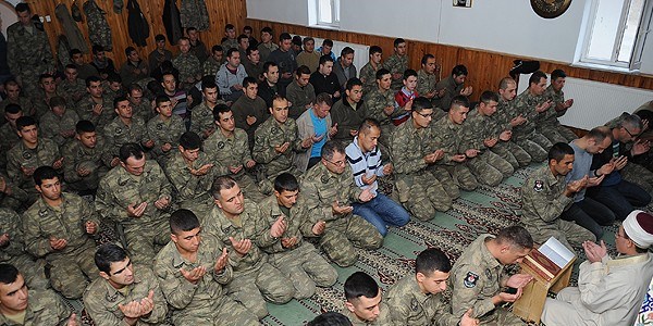 'Hudut kartalları'nın bayram sevinci