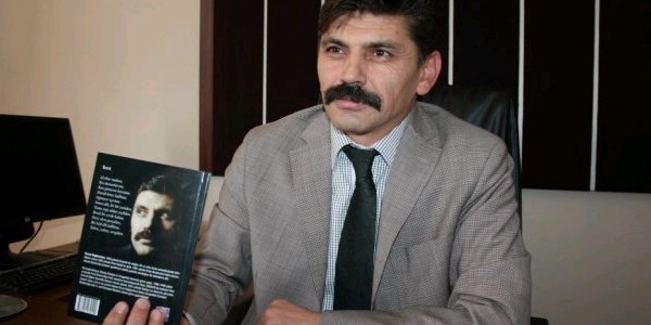 Emniyet Müdür Yardımcısının şiir aşkı