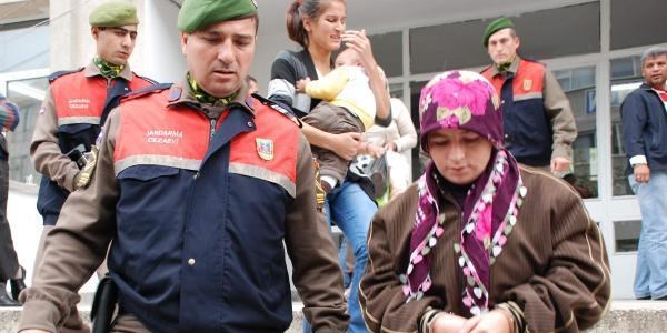 Yargıtay kararı bozdu, mahkeme anneyi serbest bıraktı