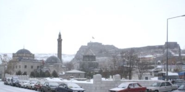 Kars'ta soğuk hava etkili oluyor