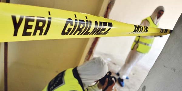 Cinnet geçiren müdür, 3 yakınını öldürüp intihar etti