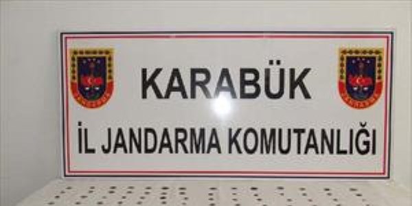İzinsiz define arayan çift yakalandı