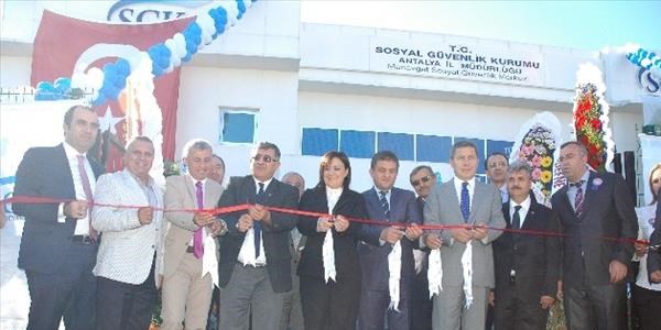 Manavgat Sosyal Güvenlik Merkezi törenle hizmete açıldı