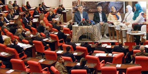 Hacı vekiller: Meclise başörtülü gelebiliriz