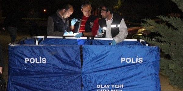 Emekli emniyet müdürü intihar etti