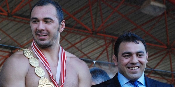 Başpehlivan Ali Gürbüz'ün altın kemeri geri alındı