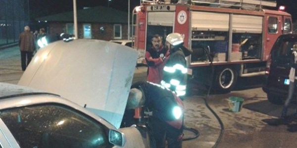 Araç yangını ucuz atlatıldı