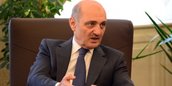 Bakan Bayraktar'dan ODTÜ rektörüne teşekkür