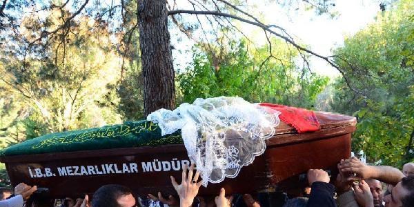 Eski nişanlı kurbanı baba- kız gözyaşlarıyla uğurlandı