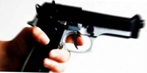 Boşanmak istemeyen eş dehşet saçtı