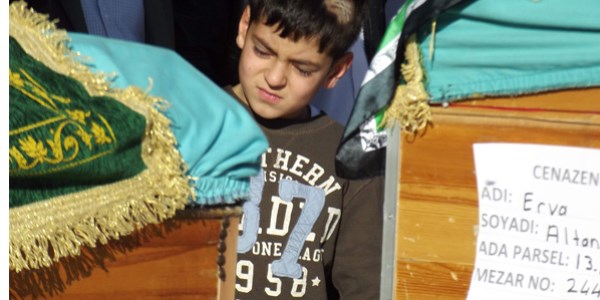Almanya'daki kasırgada ölen 2 Türk Malatya'da toprağa verildi