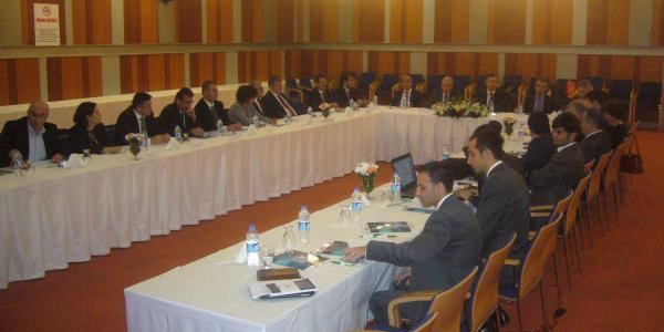 İzmir'de medya ve yargı çalıştayı