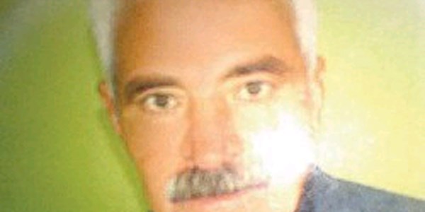 Kayınpeder seccadenin altından çıktı