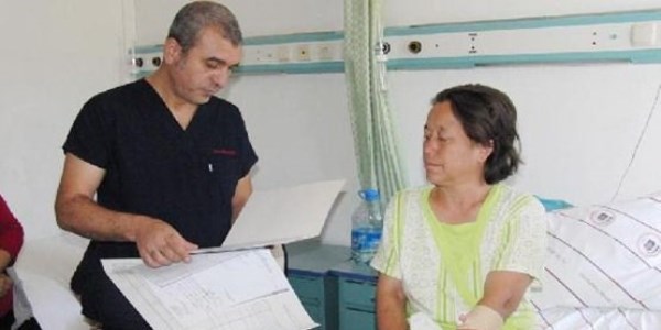 İç organlarının yerinin ters olduğunu 42 yaşında öğrendi