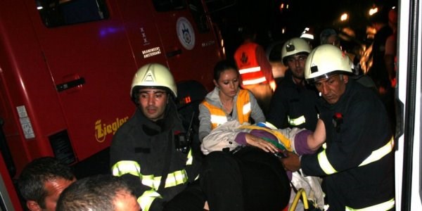 Kocaeli'de trafik kazası: 2 yaralı