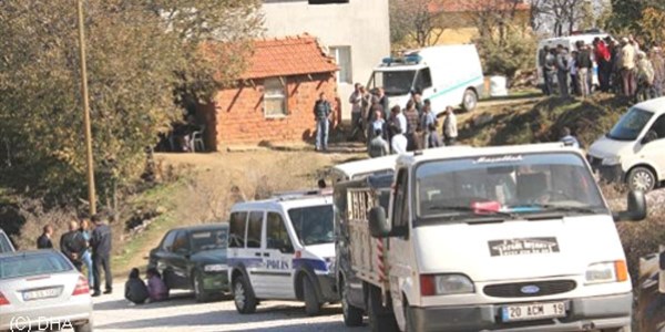 İnşaat işçisi evinde canına kıydı