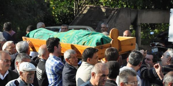 Alim öğretmen son yolcuğuna uğurlandı