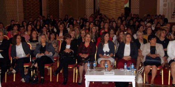 Geleceğin lider kadınları Adana'da belirleniyor