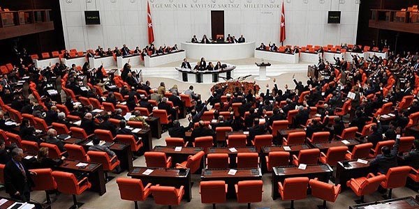 'TBMM en çok çalışan devlet kurumların başında geliyor'