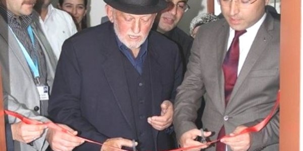 Tedavi gördüğü hastaneye oda yaptırdı