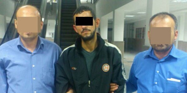 Oyuncak hırsızları tutuklandı