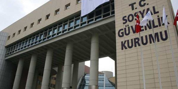 SGK, alacakları için 'e-haciz' yöntemine geçiyor
