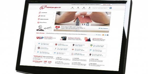 Vatandaş 'e-devlet'i sevdi