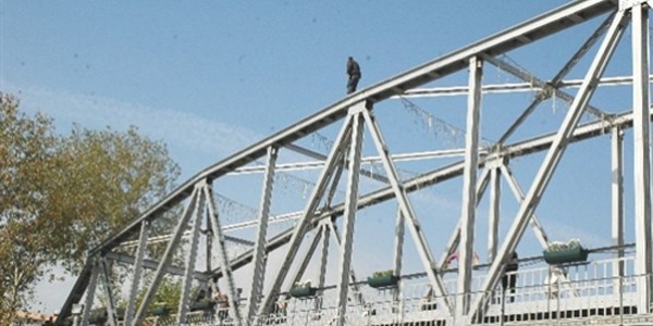 Manavgat köprüsünde intihar girişimi