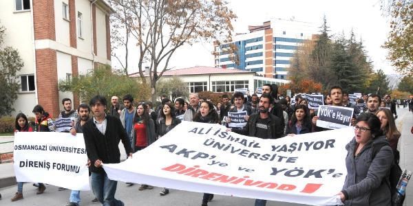 Anadolu Üniversitesi'nde YÖK protestosu