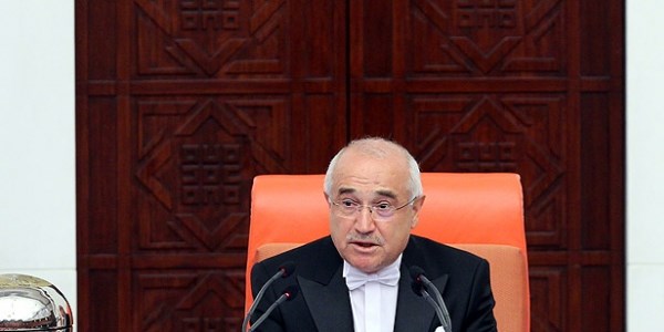 TBMM'de frak giyme zorunluluğu kalkıyor