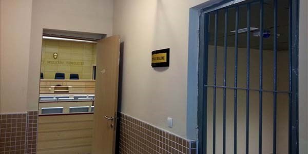 Pis sular savcının odasına akıyor
