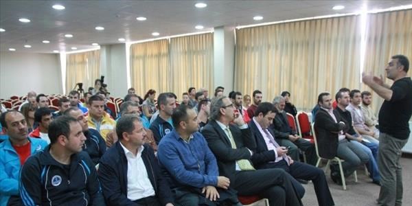Kağıtspor Akademi'de eğitime devam