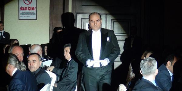 Mersin'de Atatürk canlandırıldı