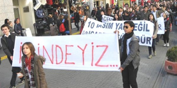 Eskişehir'de 500 liseli Atatürk için yürüdü