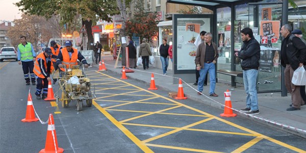 Otobüs durağına park edenler 150 TL ceza ödeyecek