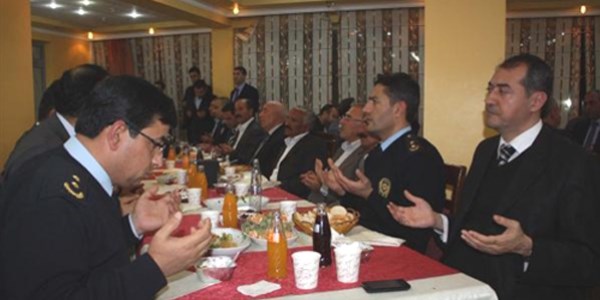 Adıyaman'da Alevi ve Sünniler iftarda buluştu