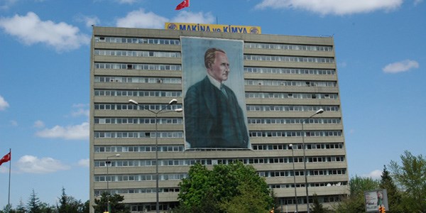 Müfettişler uyardı ama görevden alma olmadı